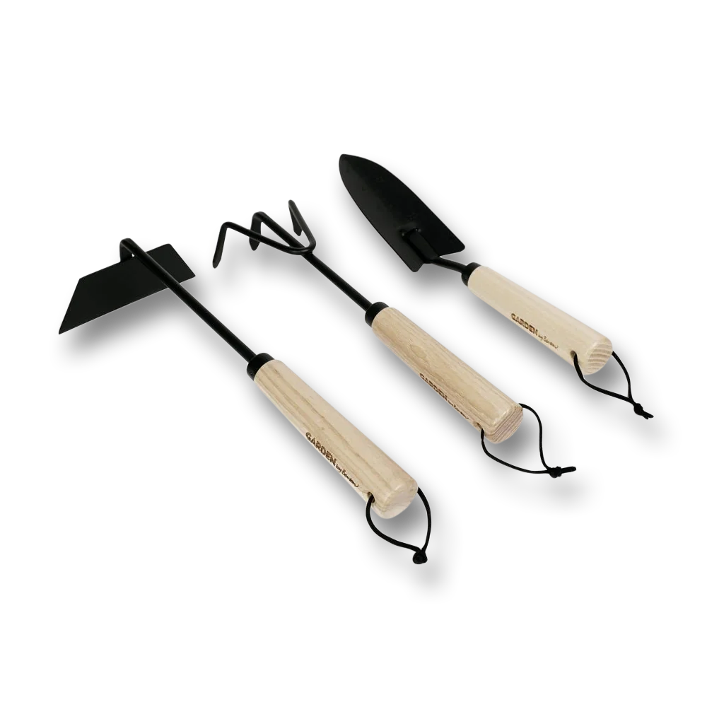 A GARDEN HAND TOOL SET by Benson on a white background.