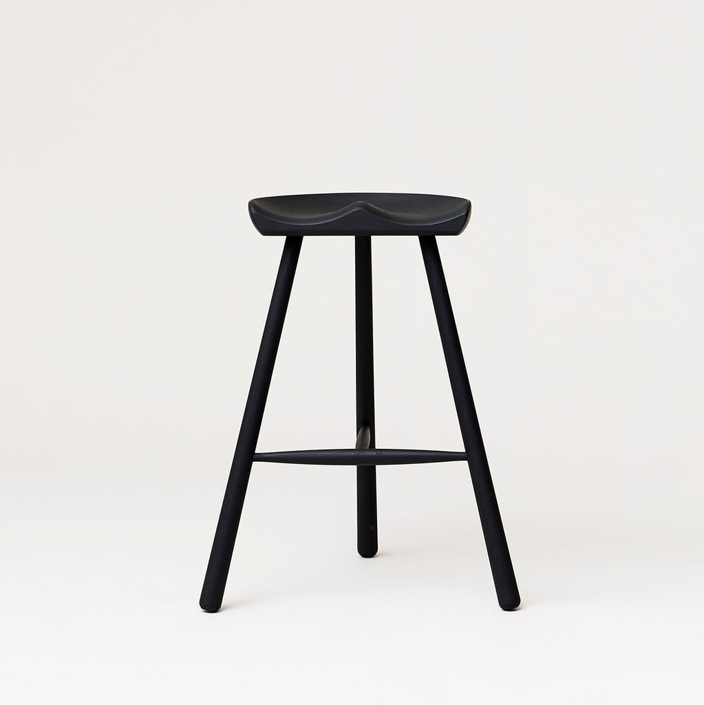 A SHOEMAKER CHAIR™ No. 68 by FORM & REFINE showcased on a white background in the Gestalt Haus style.
